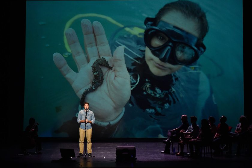 Diario Vivo stage image.